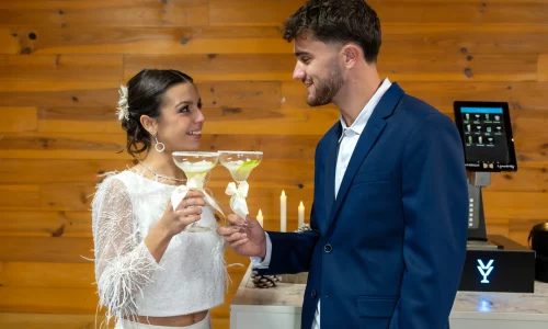 machine-a-cocktails-couple-maries-trinque